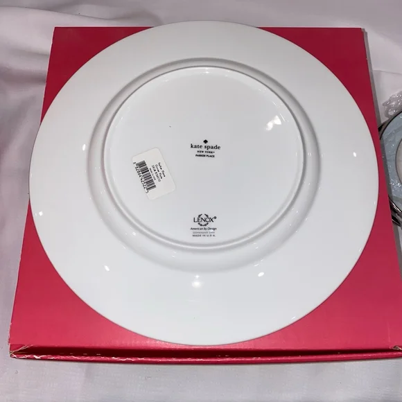 (3 Place Settings) Kate Spade New York Parker Place 5 Piece China Place Serving - Picture 3 of 16
